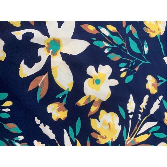 Floral Patterned Blouse - Picture 7 of 7